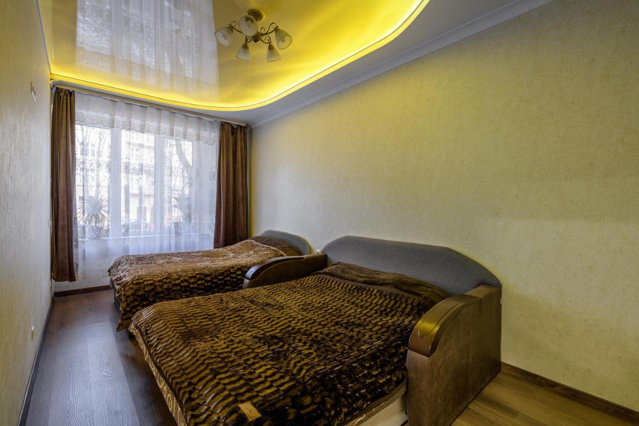 Kyivska Apartments Leopoli Esterno foto