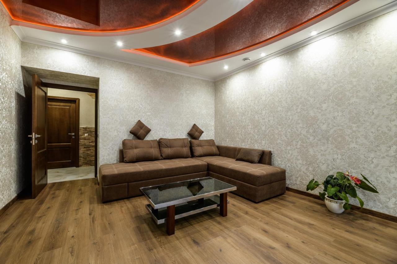 Kyivska Apartments Leopoli Esterno foto